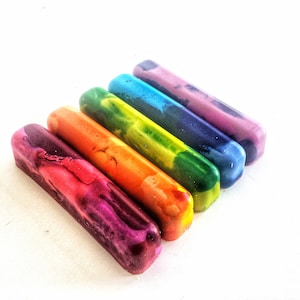 5 Lil&#39; Scribble Sticks, Rainbow Birthday Party Favor
