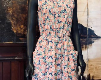 Vintage floral dress / Cotton summer dress / Size M-L / 80s