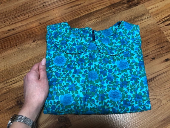 Vintage cotton blouse / Blue flowery blouse / Shor