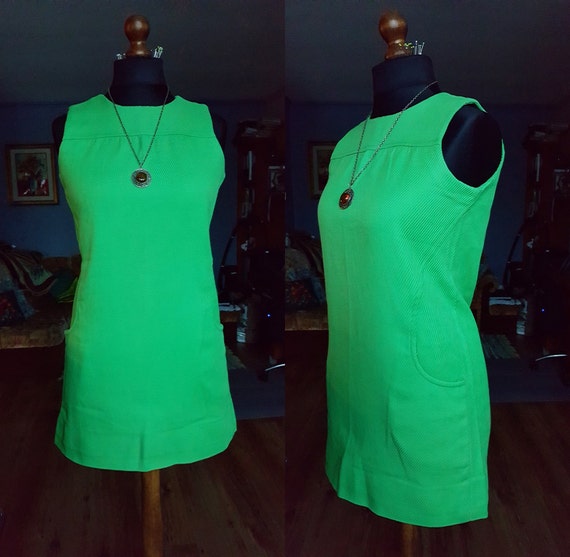 Vintage Lime green dress / Sleeveless dress / Twig