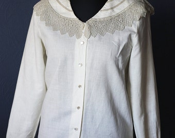 Blusa vintage de algodón / Blusa con cuello de encaje / Estilo victoriano / Talla S - M / Años 60