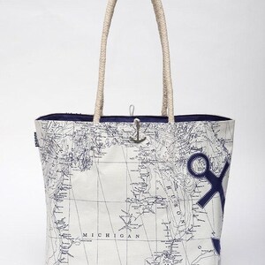 Great Lakes Sail Bag Tote | Nautical Canvas Beach Bag with Rope Handle and Anchor Closure | Great Lakes Gift 画像 3