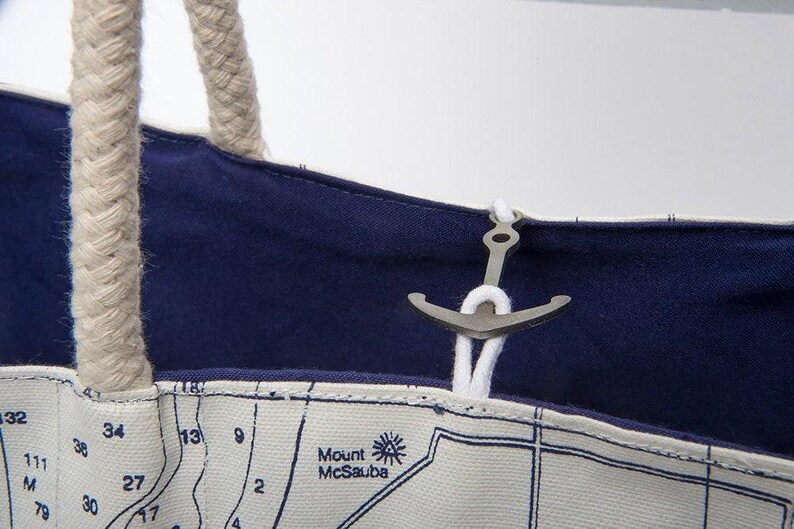 Great Lakes Sail Bag Tote | Nautical Canvas Beach Bag with Rope Handle and Anchor Closure | Great Lakes Gift 画像 4