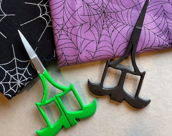 Kelmscott Designs Witch Boot Scissors / Embroidery / Cross Stitch / A Pair for every Project