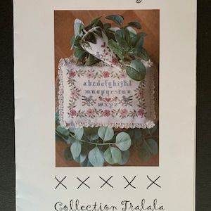 ABC NOSTALGIE / Collection Tralala / Christmas sampler /cross stitch chart / counted cross stitch pattern / pattern only