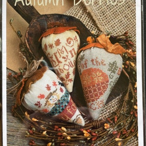 AUTUMN BERRIES / Linen / Erica Michaels /cross stitch chart / pattern only