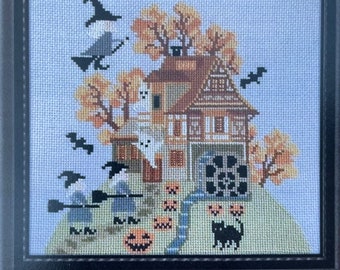 Twin Peak Primitives / HALLOWEEN GATHERING / cross stitch pattern only