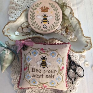 BEE Your BEST SELF / Lila’s Studio / cross stitch chart /  pattern only