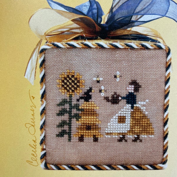 HONEY of a FRILL / Heart in Hand /  Cross Stitch Pattern