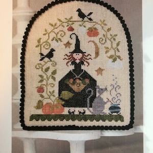 Jolie Sorciere / Pretty Witch / Collection Tralala / cross stitch chart / counted cross stitch pattern / pattern only