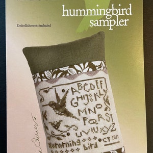 Heart in Hand / HUMMINGBIRD Sampler / cross stitch chart plus buttons