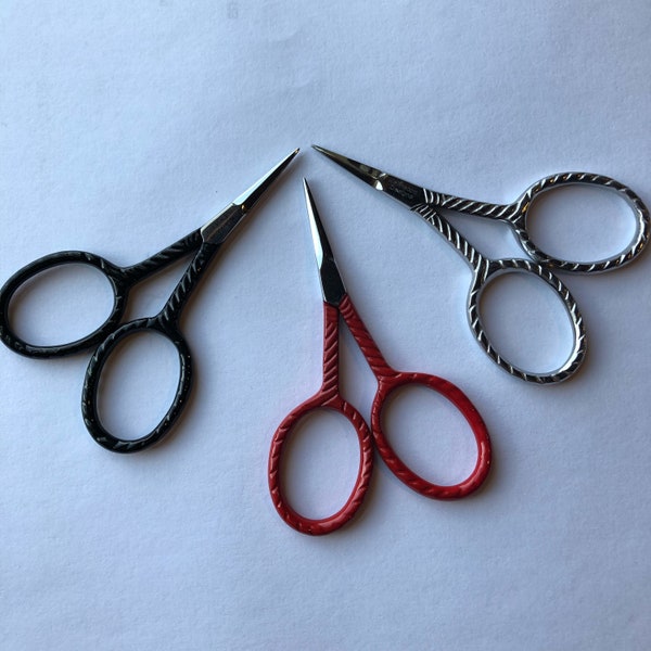 Kelmscott Designs Vintage Scissors / Embroidery / Cross Stitch / A Pair for every Project