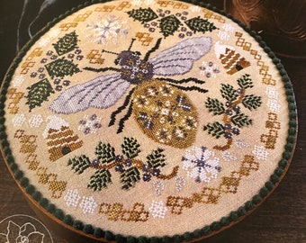 SLEEPING Bee by Blueflower Stitching / cross stitch chart / counted cross stitch pattern / pattern only