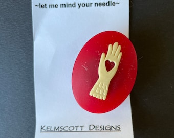 KelmscottDesigns  / HEART in HAND / Needle Nanny /  Needle Minder / Cross Stitch / Sewing