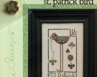 Heart in Hand / Wee One St Patrick’s Bird / Cross stitch chart plus shamrock button