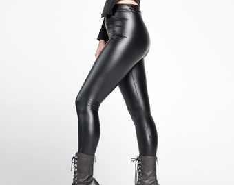 MALLAS INTRIGUE - Vinilo PVC negro mate, cuero vegano, futuristas, cibernéticos, rave, goma, góticos, industriales, efecto mojado, ropa de calle, látex, punk