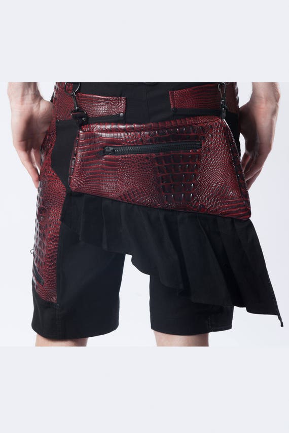 Bondageshorts und Bondagehosen aus Leder Bondageshorts und Bondagehosen aus Leder