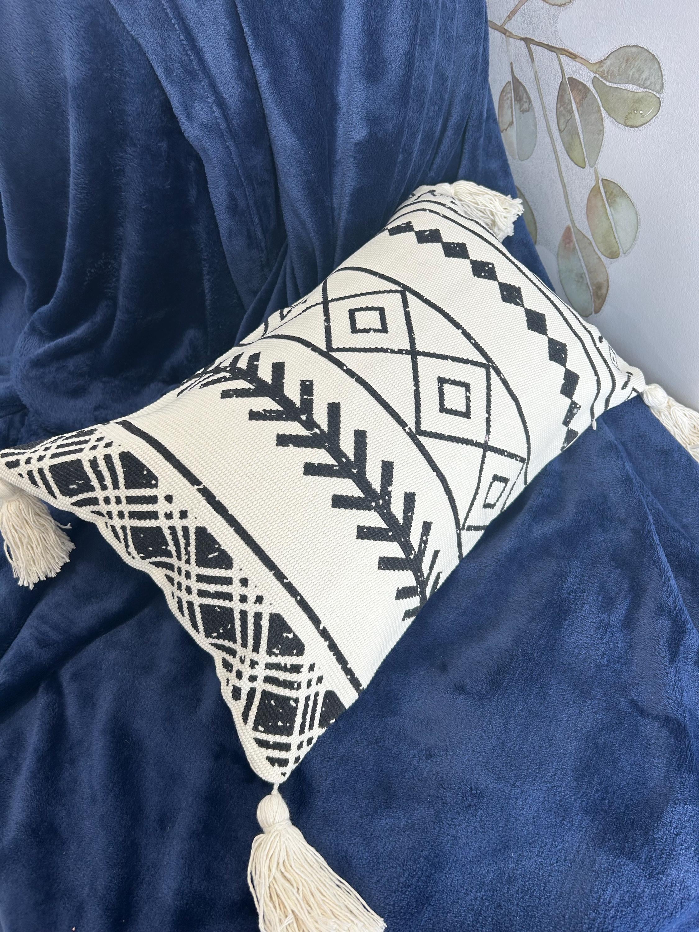 Hand Tufted Cotton Lumbar Pillow Cover: Black and Off White Moroccan Tassels (12x20)