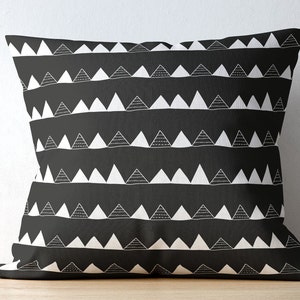 Black and White Nordic Geometric Pillow Cover: Scandinavian Modern Décor