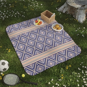 Traditional Blue White Print Picnic Blanket | Soft Waterproof Outdoor Blanket | Washable Beach Blanket with Straps | Camping Blanket