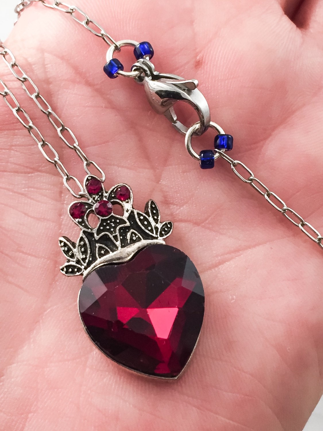 Evie Necklace Descendants Inspired Alice in Wonderland- Queen of  Hearts-Happy Holidays Stainless Steel Tough and Never Tarnishes