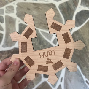 HURT Domino Train Center Piece