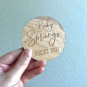 Custom Wood Baby Announcement Sign: Engraved Name & Date