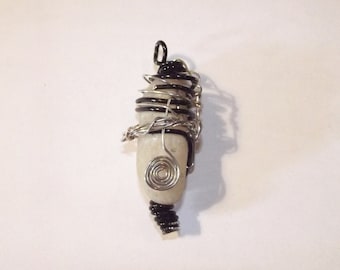 Wire-Wrapped White River Rock Pendant, Small, Handmade Nature Jewelry, Natural Jewelry, River Rock Jewerly