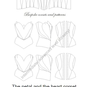以下が含まれることがあります： 「Corsets by Caroline」と「Bespoke corsets and patterns」というテキストが書かれたコルセットのパターンの線画。パターンは、花びらのデザインが施されたハート型のコルセット用。テキスト「The petal and the heart corset」と「Size UK 8-22」も含まれています。
