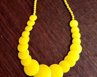 Canary Yellow Disc Necklace, Graduating Designed, Retro Necklace, Bright Yellow Retro Necklace, Beaded Necklace, Vintage Bold Necklace