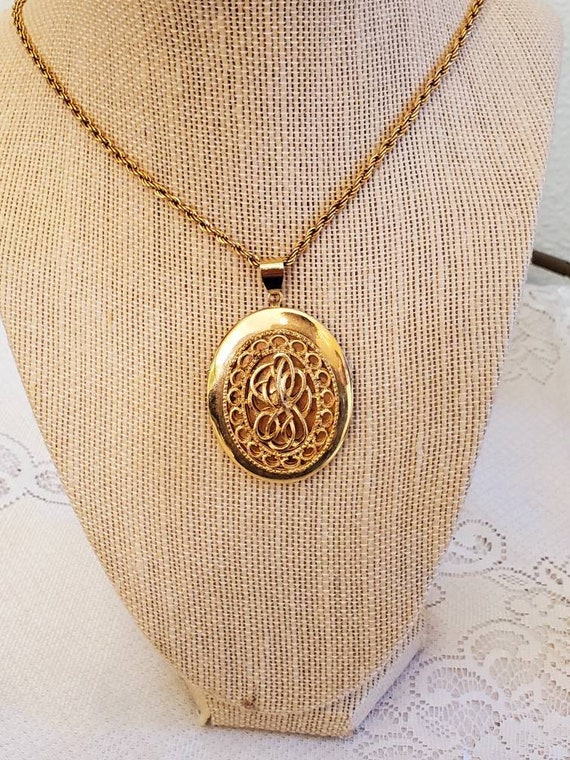 Gold Plated Ornate Locket, Gold Plated Rope Chain… - image 4