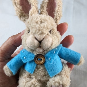 Needle Felted Bunny: Handmade Wool Rabbit Figurine