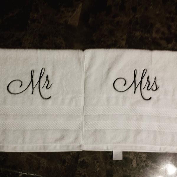 Mr & Mrs Hand Towel Set