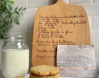 Personalized Handwritten Recipe Cutting Board: Engraved Beech or Olive Wood