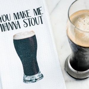 Gift for Beer Lover Funny Dish Towels for Hostess Bar Towels Alcohol Gift Set Make Me Stout