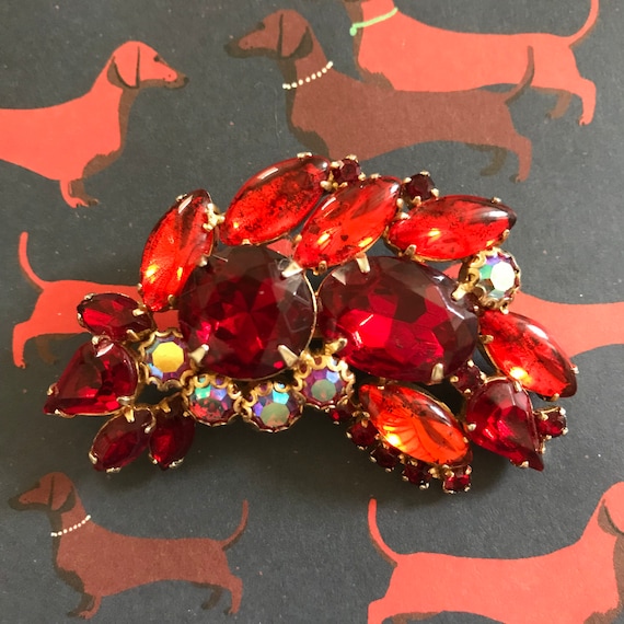 Vintage Red Rhinestone Brooch, 1950’s Retro Glam … - image 1