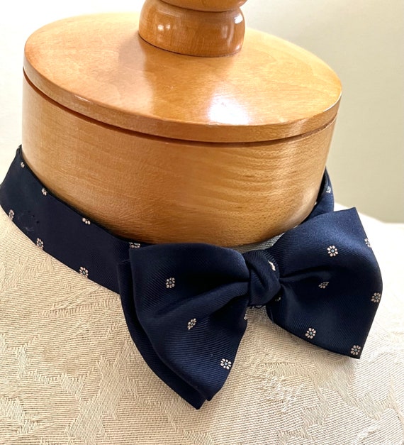 Navy Blue Silk Butterfly Bow Tie, Women’s Tailore… - image 2