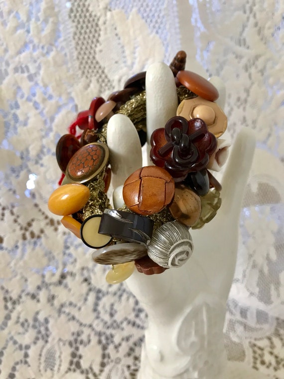 Vintage Button Bracelet, Butterscotch Bakelite But