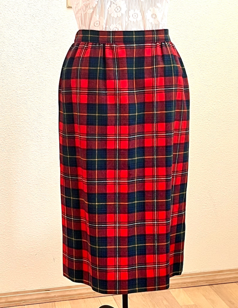 Vintage Pendleton Wool Plaid Skirt, Boyd Tartan Plaid, Petite Size 10 image 2