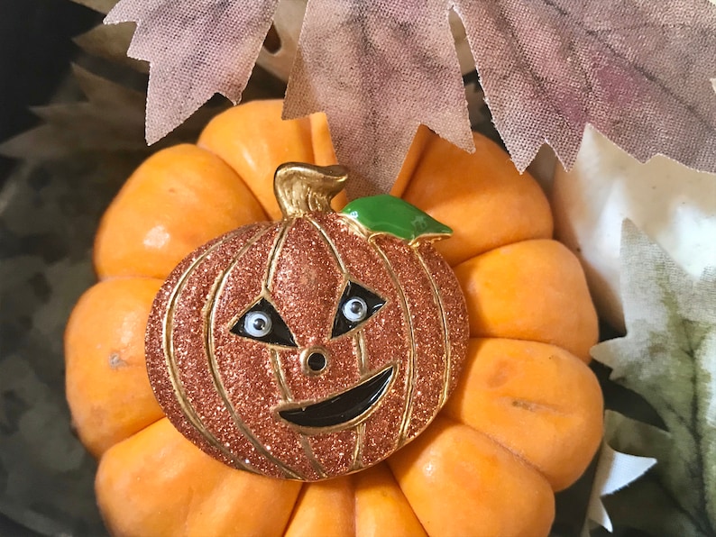 Halloween Jack O'Lantern Pumpkin Brooch, Sparkling Pumpkin Holiday Jewelry image 2