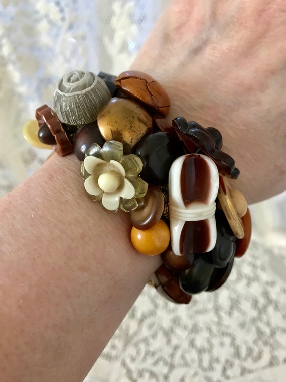 Vintage Button Bracelet, Butterscotch Bakelite Bu… - image 4