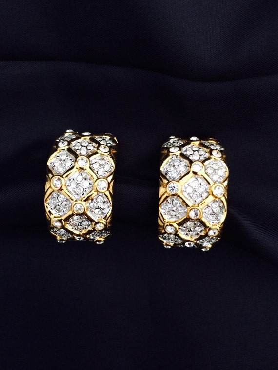Large and Chunky Vintage Silver Tone Clip On Earrings in Half Moon Half Round Excellent Condition