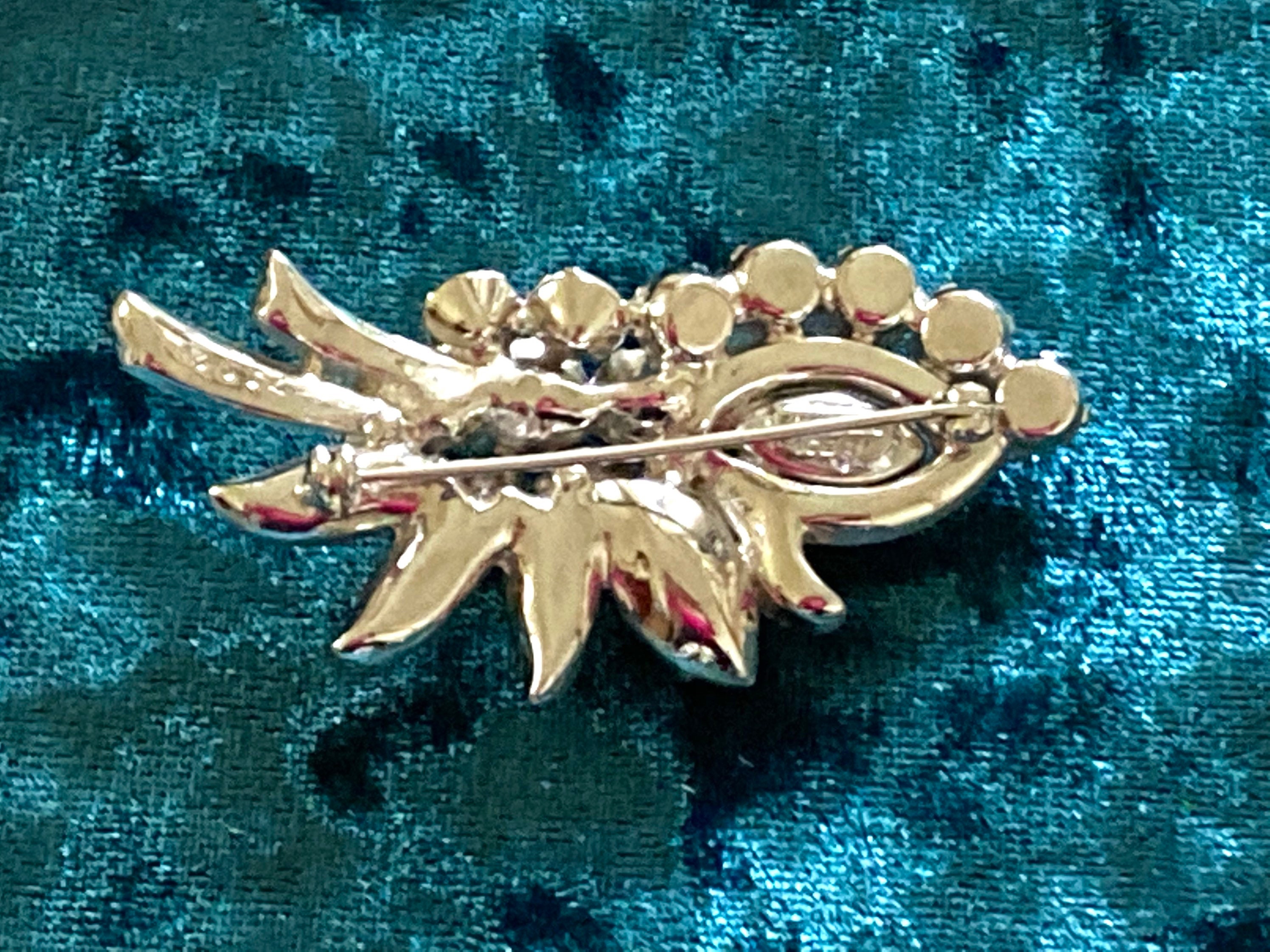 Pin's émaillé en métal doré Tu es magique by Zabeil