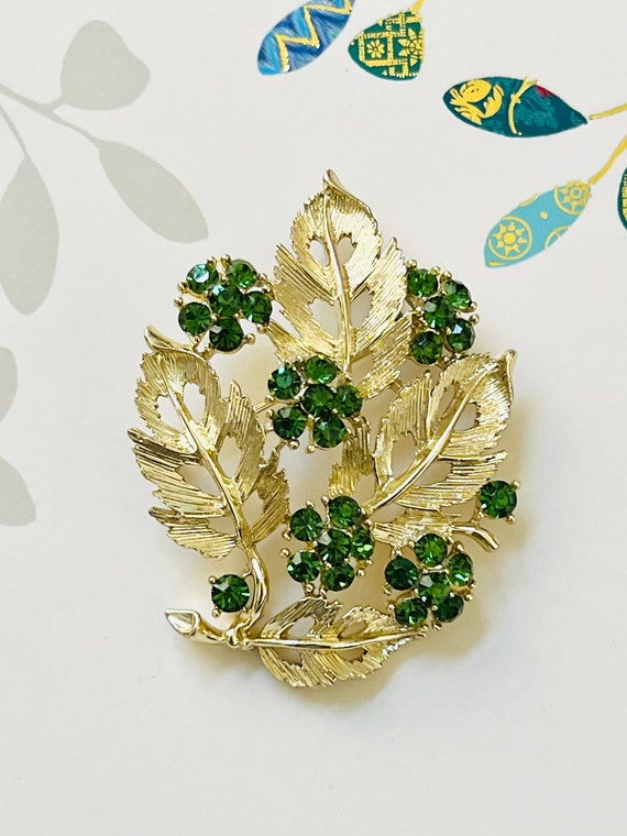 Vintage Lisner Green and Gold Floral Brooch