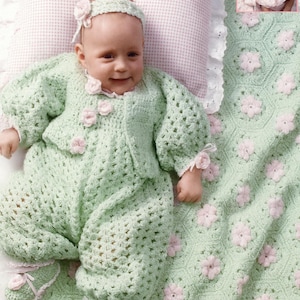 Enxoval de crochê para bebê com rosas e folhas, estilo toque delicado, incluindo mantas, para bebês de 3 a 6 meses, fio 4/8ply.