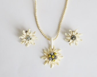 Ivory 50s Souvenir Ear Clips And Pendant Necklace with Gentian Flower // Jewelry Set