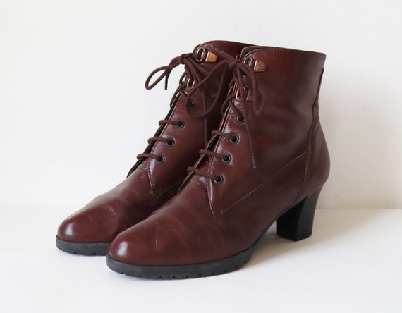 Brown Leather Lace Up Ankle Boots // Size 37,5