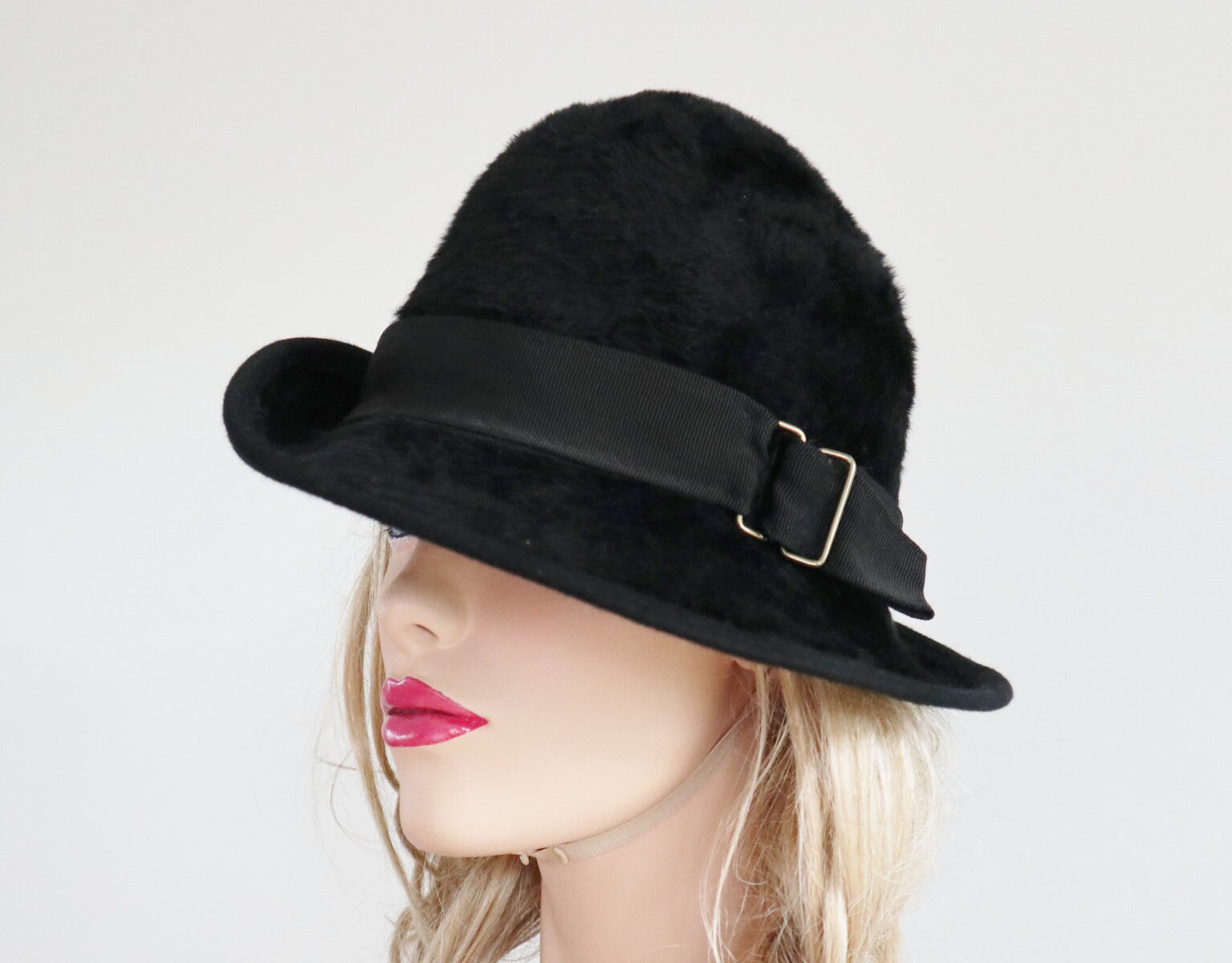 fuzzy hat black