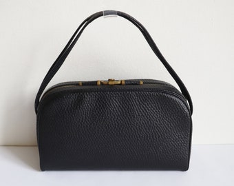 Black 40s/50s Vintage Handbag With Golden Closure