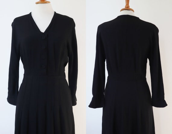 Classic Black 40s Crepe Vtg. Dress With Pleats //… - image 5